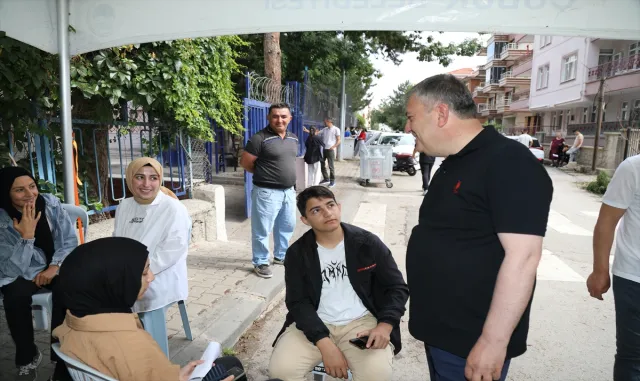 Çubuk Belediyesinden YKS’ye giren öğrencilere ikram Çubuk Belediyesinden YKS’ye giren öğrencilere ikram