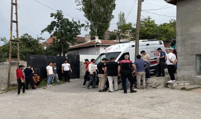 Eskişehir’de çıkan bıçaklı kavgada 3 kişi yaralandı Eskişehir’de çıkan bıçaklı kavgada 3 kişi yaralandı