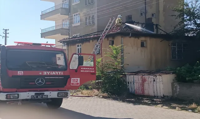 Kırıkkale’de çıkan yangında evde büyük hasar oluştu Kırıkkale’de çıkan yangında evde büyük hasar oluştu