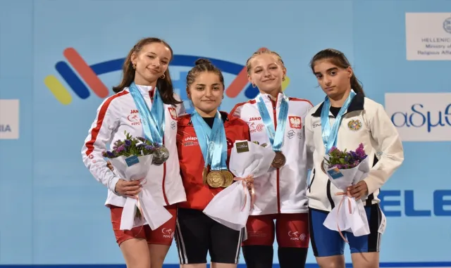 Milli haltercilerden Yıldızlar ve 15 Yaş Altı Avrupa Şampiyonası’nda 6 madalya Milli haltercilerden Yıldızlar ve 15 Yaş Altı Avrupa Şampiyonası’nda 6 madalya