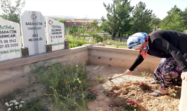 Sarıoğlan’da Kurban Bayramı’nda mezarlıklar ziyaret edildi Sarıoğlan’da Kurban Bayramı’nda mezarlıklar ziyaret edildi