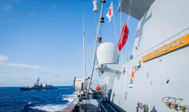 TCG Kınalıada korveti Japonya’da geçiş eğitimine katıldı TCG Kınalıada korveti Japonya’da geçiş eğitimine katıldı