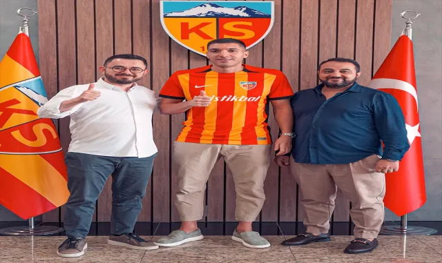 Kayserispor, Faslı futbolcu Mehdi Bourabia ile 1 yıllık sözleşme imzaladı Kayserispor, Faslı futbolcu Mehdi Bourabia ile 1 yıllık sözleşme imzaladı