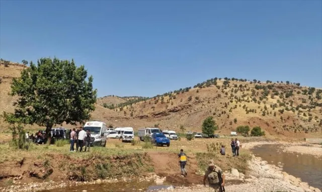 Şırnak’ta serinlemek için dereye giren çocuk boğuldu Şırnak’ta serinlemek için dereye giren çocuk boğuldu