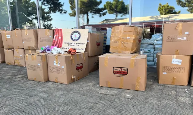 Tekirdağ’da 1382 taklit terlik ele geçirildi Tekirdağ’da 1382 taklit terlik ele geçirildi