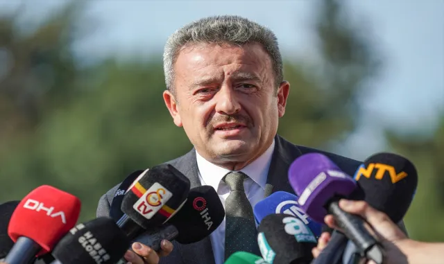 Galatasaray yöneticisi Hatipoğlu, Young Boys maçı öncesi camiaya kenetlenme çağrısı yaptı: Galatasaray yöneticisi Hatipoğlu, Young Boys maçı öncesi camiaya kenetlenme çağrısı yaptı: