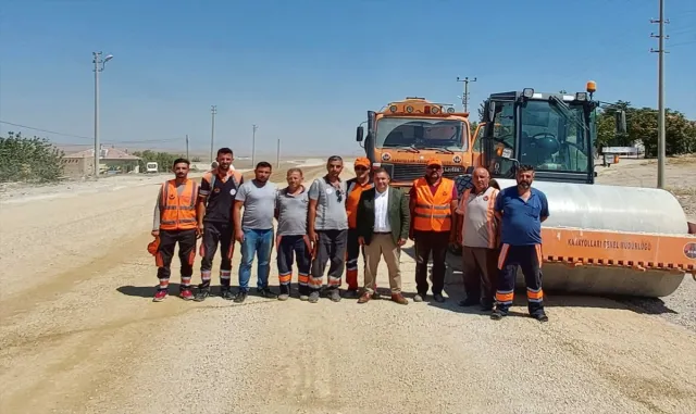 Kırşehir Valisi Buhara, Kırşehir-Ortaköy yolundaki çalışmaları inceledi Kırşehir Valisi Buhara, Kırşehir-Ortaköy yolundaki çalışmaları inceledi
