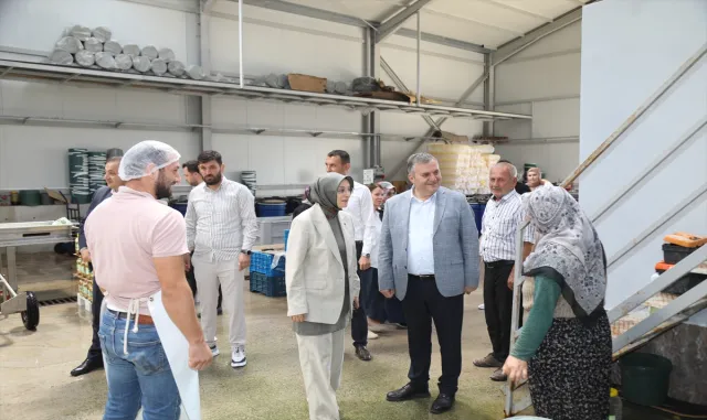 AK Parti’li Lütfiye Selva Çam, Çubuk ilçesinde kadın girişimcilerle buluştu AK Parti’li Lütfiye Selva Çam, Çubuk ilçesinde kadın girişimcilerle buluştu