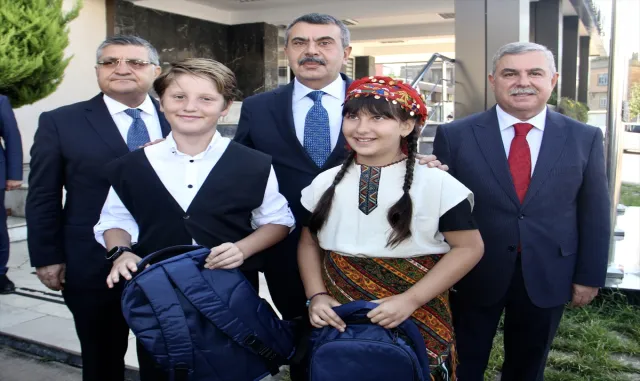 Bakan Tekin, Sinop’ta "İl Eğitim Değerlendirme Toplantısı"na katıldı: Bakan Tekin, Sinop’ta "İl Eğitim Değerlendirme Toplantısı"na katıldı: