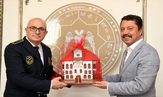 Belediye Başkanı Kasap, Zabıtalar Haftası’nı kutladı Belediye Başkanı Kasap, Zabıtalar Haftası’nı kutladı