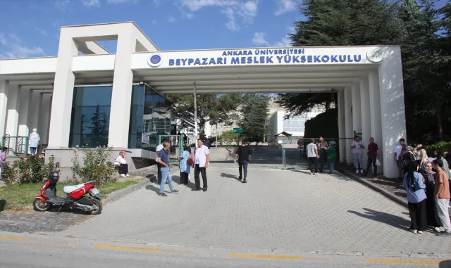 Beypazarı ilçesinde KPSS Ortaöğretime yaklaşık 1850 aday katıldı Beypazarı ilçesinde KPSS Ortaöğretime yaklaşık 1850 aday katıldı