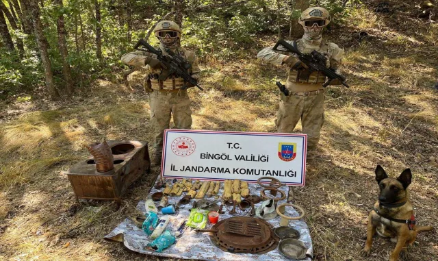 Bingöl’de terör örgütü PKK/KCK’ya ait sığınak bulundu Bingöl’de terör örgütü PKK/KCK’ya ait sığınak bulundu