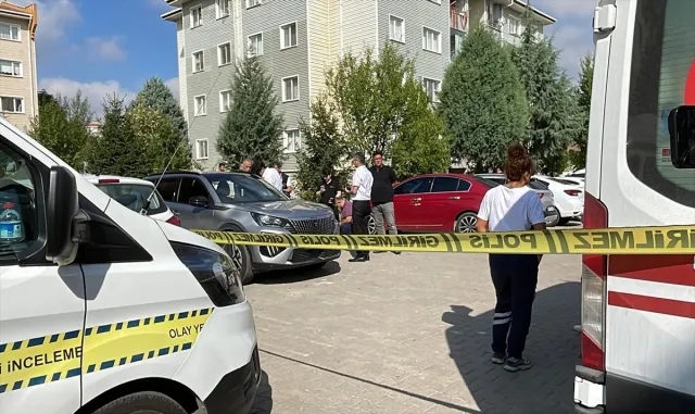 GÜNCELLEME - Eskişehir’de 25 yaşındaki kadın park halindeki araçta ölü bulundu GÜNCELLEME - Eskişehir’de 25 yaşındaki kadın park halindeki araçta ölü bulundu