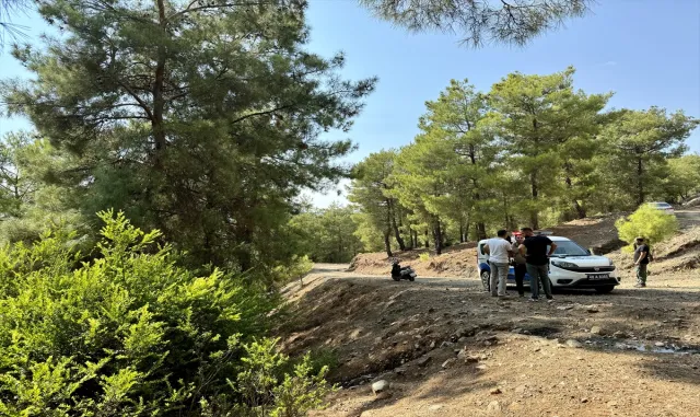 GÜNCELLEME - Muğla’da bebeğin ormana terk edilmesine ilişkin 2 zanlı tutuklandı GÜNCELLEME - Muğla’da bebeğin ormana terk edilmesine ilişkin 2 zanlı tutuklandı