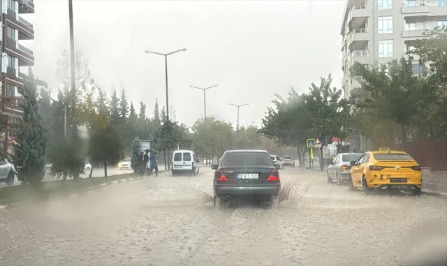 GÜNCELLEME - Şanlıurfa’da sağanak etkili oldu GÜNCELLEME - Şanlıurfa’da sağanak etkili oldu