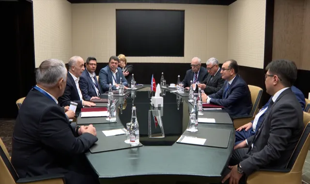 TÜRK-İŞ Genel Başkanı Atalay, Azerbaycan Hemkarlar İttifakı Konfederasyonu Başkanı Memmedov’la görüştü TÜRK-İŞ Genel Başkanı Atalay, Azerbaycan Hemkarlar İttifakı Konfederasyonu Başkanı Memmedov’la görüştü