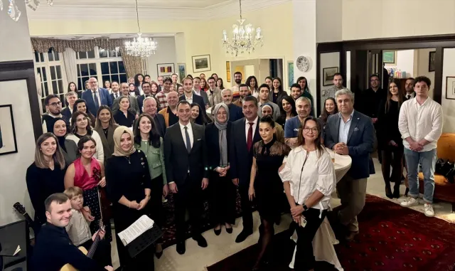 Almanya’da Türk akademisyen ve öğrenciler yeni akademik yıl resepsiyonunda bir araya geldi Almanya’da Türk akademisyen ve öğrenciler yeni akademik yıl resepsiyonunda bir araya geldi