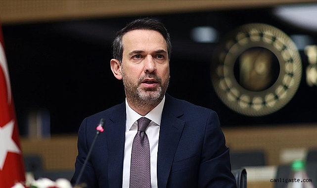 Bakan Bayraktar, TUSAŞ’a yönelik terör saldırısını lanetledi Bakan Bayraktar, TUSAŞ’a yönelik terör saldırısını lanetledi