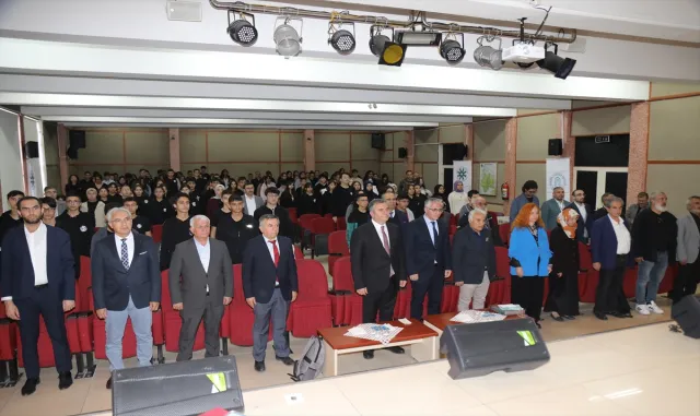 Çubuk’ta 3. Ankara Edebiyat Festivali yapıldı Çubuk’ta 3. Ankara Edebiyat Festivali yapıldı