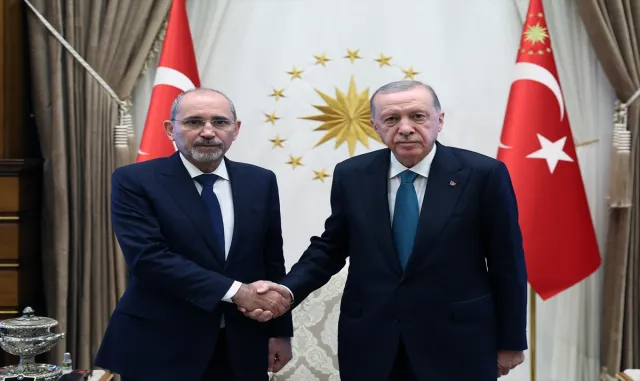 Cumhurbaşkanı Erdoğan, Ürdün Dışişleri Bakanı Safedi’yi kabul etti Cumhurbaşkanı Erdoğan, Ürdün Dışişleri Bakanı Safedi’yi kabul etti