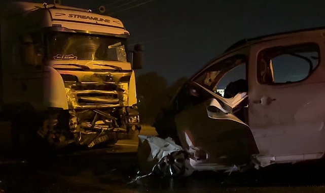 Diyarbakır’da Yaşanan kazada 3 kişi öldü, 3 kişi yaralandı Diyarbakır’da Yaşanan kazada 3 kişi öldü, 3 kişi yaralandı