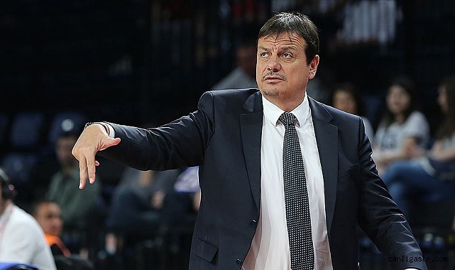 Ergin Ataman’ın çalıştırdığı Panathinaikos, derbide Olympiakos’u mağlup etti Ergin Ataman’ın çalıştırdığı Panathinaikos, derbide Olympiakos’u mağlup etti
