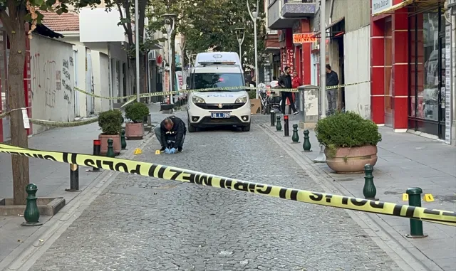 Eskişehir’de pompalı tüfekle vurulan kişi tedavi gördüğü hastanede öldü Eskişehir’de pompalı tüfekle vurulan kişi tedavi gördüğü hastanede öldü