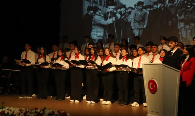 Gölbaşı’nda 29 Ekim Cumhuriyet Bayramı kutlandı Gölbaşı’nda 29 Ekim Cumhuriyet Bayramı kutlandı