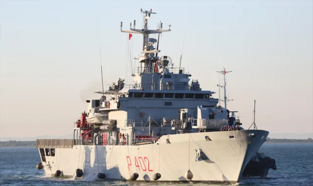 İtalya’nın Arnavutluk’ta kurduğu merkeze 16 düzensiz göçmeni taşıyan ilk gemi ulaştı İtalya’nın Arnavutluk’ta kurduğu merkeze 16 düzensiz göçmeni taşıyan ilk gemi ulaştı