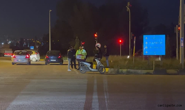 Kastamonu’da polisten kaçarken kaza yapan motosiklet sürücüsü yaralandı Kastamonu’da polisten kaçarken kaza yapan motosiklet sürücüsü yaralandı