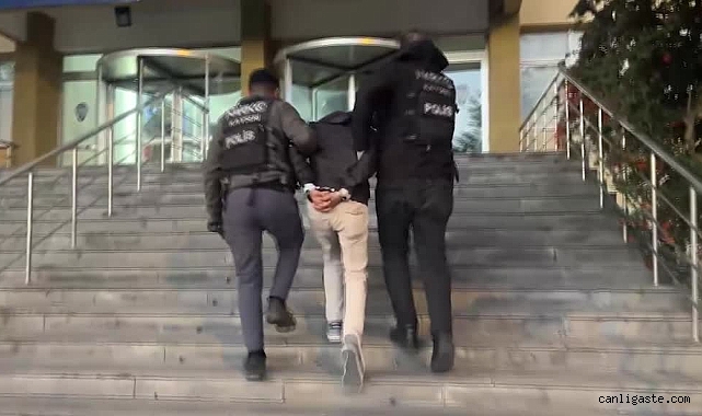 Kayseri’de 11 kilo 284 gram uyuşturucuyla yakalandı... Kayseri’de 11 kilo 284 gram uyuşturucuyla yakalandı...
