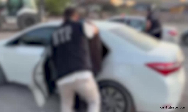 Kayseri’de uyuşturucu operasyonu: 4 şüpheli yakalandı Kayseri’de uyuşturucu operasyonu: 4 şüpheli yakalandı