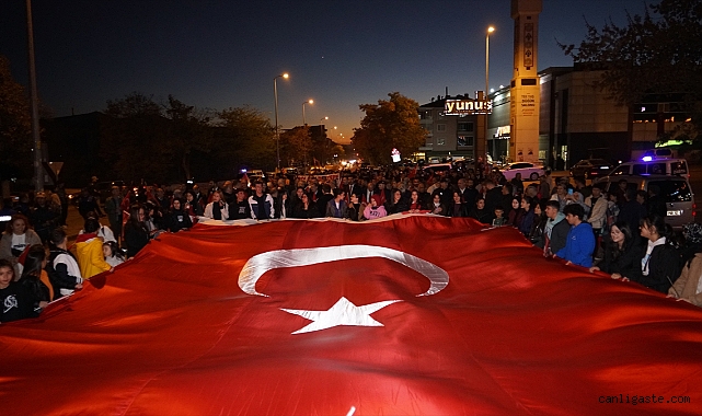 Polatlı’da "Cumhuriyete Saygı Yürüyüşü" gerçekleştirildi Polatlı’da "Cumhuriyete Saygı Yürüyüşü" gerçekleştirildi
