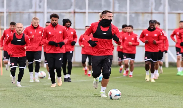 Sivasspor, Hatayspor maçının hazırlıklarını tamamladı Sivasspor, Hatayspor maçının hazırlıklarını tamamladı
