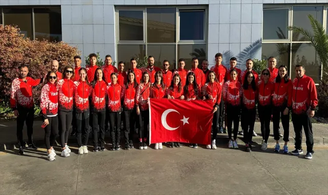 Balkan Kros Şampiyonası’na katılacak Atletizm Milli Takımı Romanya’ya gitti Balkan Kros Şampiyonası’na katılacak Atletizm Milli Takımı Romanya’ya gitti