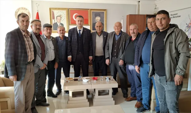 Beypazarı Muhtarlar Derneğinden AK Parti İlçe Başkanlığına ziyaret Beypazarı Muhtarlar Derneğinden AK Parti İlçe Başkanlığına ziyaret