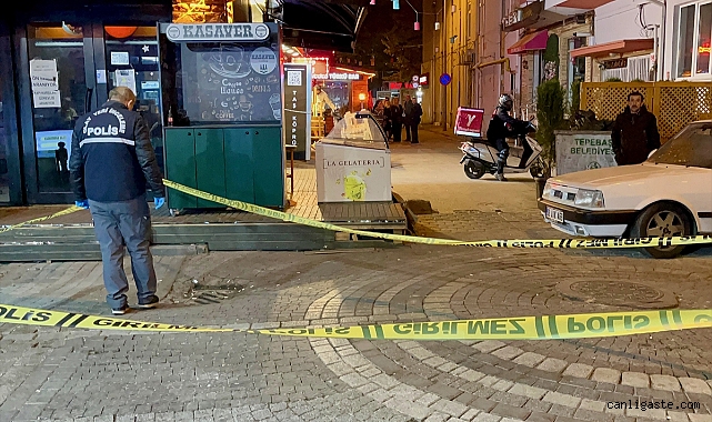 Eskişehir’de kar maskeli şüpheli silahla 2 kişiyi yaraladı Eskişehir’de kar maskeli şüpheli silahla 2 kişiyi yaraladı
