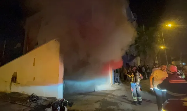 GÜNCELLEME - Mersin’de tekstil fabrikasında çıkan yangın kontrol altında GÜNCELLEME - Mersin’de tekstil fabrikasında çıkan yangın kontrol altında