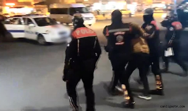 Kayseri’de 20 yıl hapis cezası bulunan firari hükümlü yakalandı Kayseri’de 20 yıl hapis cezası bulunan firari hükümlü yakalandı