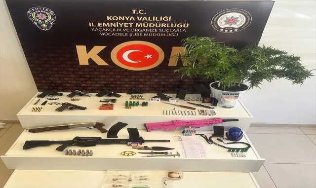 Konya merkezli suç örgütlerine yönelik operasyonlarda 26 şüpheli tutuklandı Konya merkezli suç örgütlerine yönelik operasyonlarda 26 şüpheli tutuklandı
