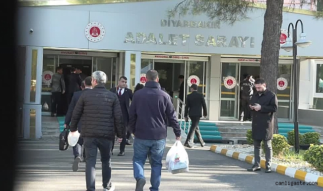 Narin Güran cinayeti davasında tutuklu sanık Nevzat Bahtiyar’ın eşi tanık olarak dinlendi Narin Güran cinayeti davasında tutuklu sanık Nevzat Bahtiyar’ın eşi tanık olarak dinlendi