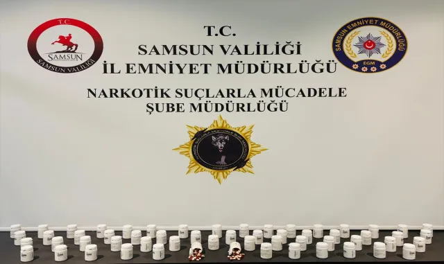 Samsun’da ikametinde 3 bin 472 sentetik ecza hapı bulunan kişi gözaltına alındı Samsun’da ikametinde 3 bin 472 sentetik ecza hapı bulunan kişi gözaltına alındı