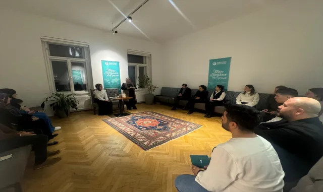 Viyana Yunus Emre Enstitüsü’nde yazar Belkıs Kılıç okurlarıyla buluştu Viyana Yunus Emre Enstitüsü’nde yazar Belkıs Kılıç okurlarıyla buluştu