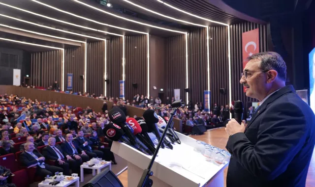 AK Parti Eskişehir Milletvekilleri Dönmez, Gürcan ve Hatipoğlu Odunpazarı Kongresinde konuştu AK Parti Eskişehir Milletvekilleri Dönmez, Gürcan ve Hatipoğlu Odunpazarı Kongresinde konuştu