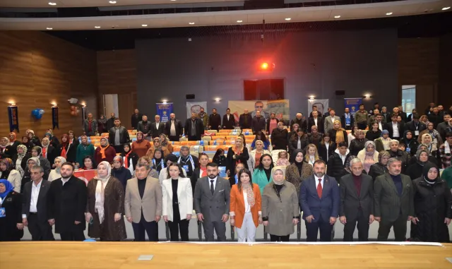 AK Parti Kahramankazan Kadın Kolları Kongresi yapıldı AK Parti Kahramankazan Kadın Kolları Kongresi yapıldı