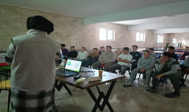 Beyşehir’de Kur’an kursu öğrencilerine bilinçli su kullanımı anlatıldı Beyşehir’de Kur’an kursu öğrencilerine bilinçli su kullanımı anlatıldı
