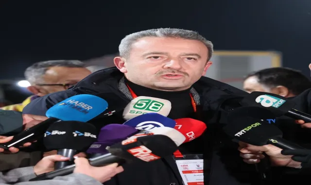 Galatasaraylı Yönetici İbrahim Hatipoğlu, Sivasspor Maçının Hakemine Tepki Gösterdi: Galatasaraylı Yönetici İbrahim Hatipoğlu, Sivasspor Maçının Hakemine Tepki Gösterdi: