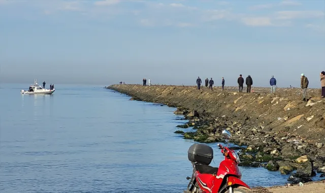 GÜNCELLEME 2 - Samsun’da kaybolan 2 balıkçıyı arama çalışmaları sürüyor GÜNCELLEME 2 - Samsun’da kaybolan 2 balıkçıyı arama çalışmaları sürüyor