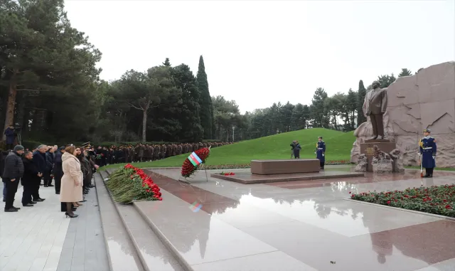 Haydar Aliyev, vefatının 21. yılında anılıyor Haydar Aliyev, vefatının 21. yılında anılıyor