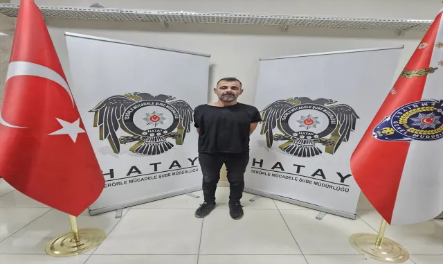 Reyhanlı’daki terör saldırısının sorumlularından Cengiz Sertel cezaevine gönderildi Reyhanlı’daki terör saldırısının sorumlularından Cengiz Sertel cezaevine gönderildi